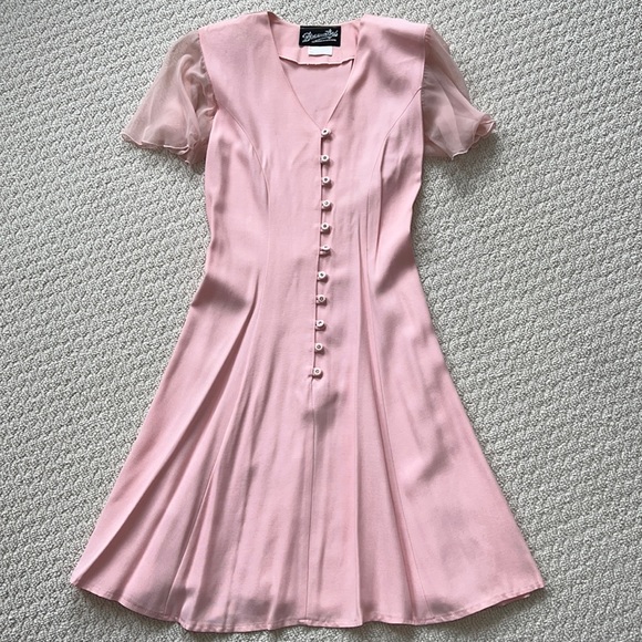 Dresses & Skirts - Pink dress, size 6